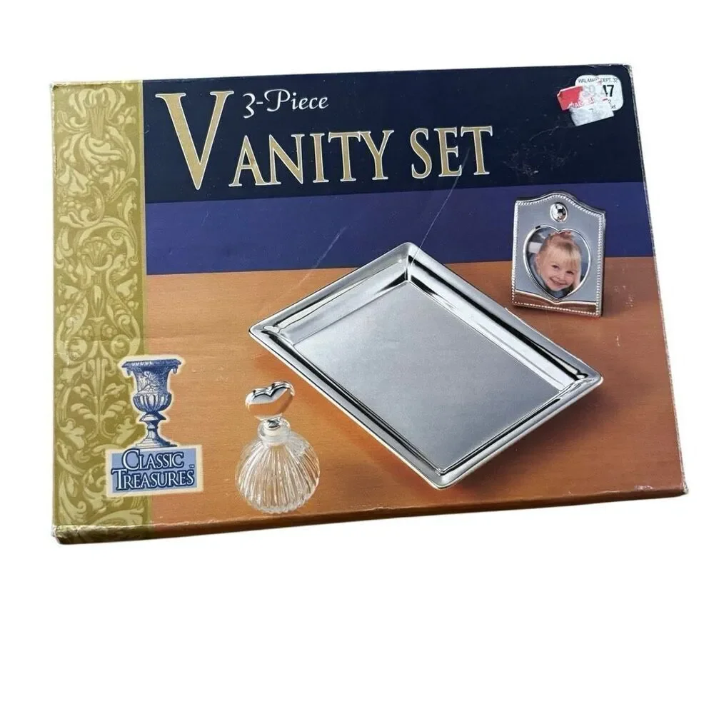 Classic Treasures 3-Piece Vanity Set